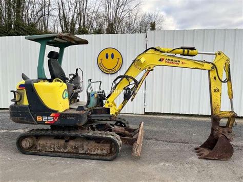 mini excavator yanmar b25v|yanmar mini excavator price new.